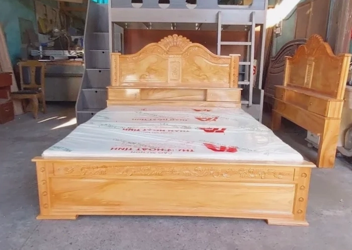Hóa giải giường ngủ gần nhà vệ sinh bằng rèm che