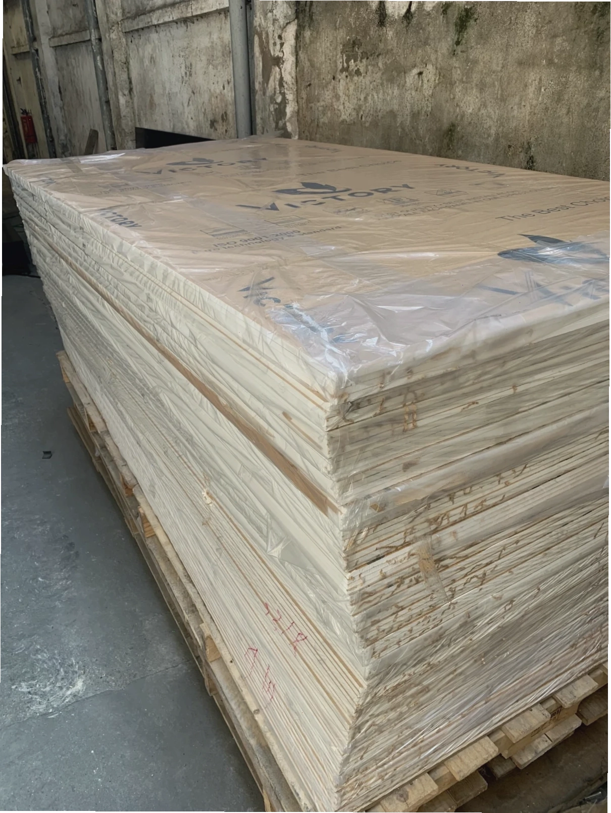So sánh ưu nhược điểm của các loại ván công nghiệp