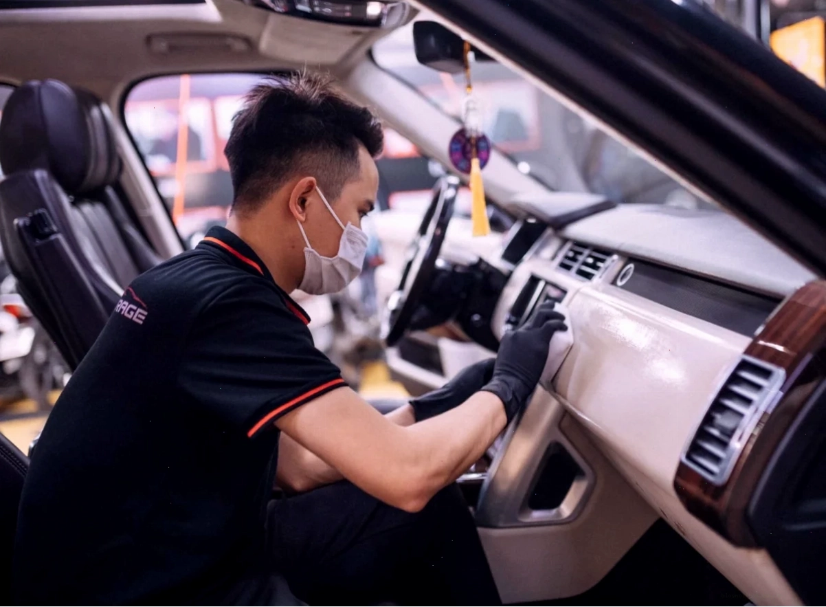 Ưu nhược điểm khi dọn vệ sinh nội thất ô tô