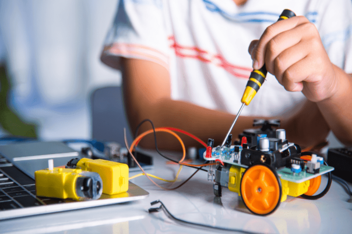 steam-trong-thu-cong-vua-choi-vua-hoc-cung-tre-1